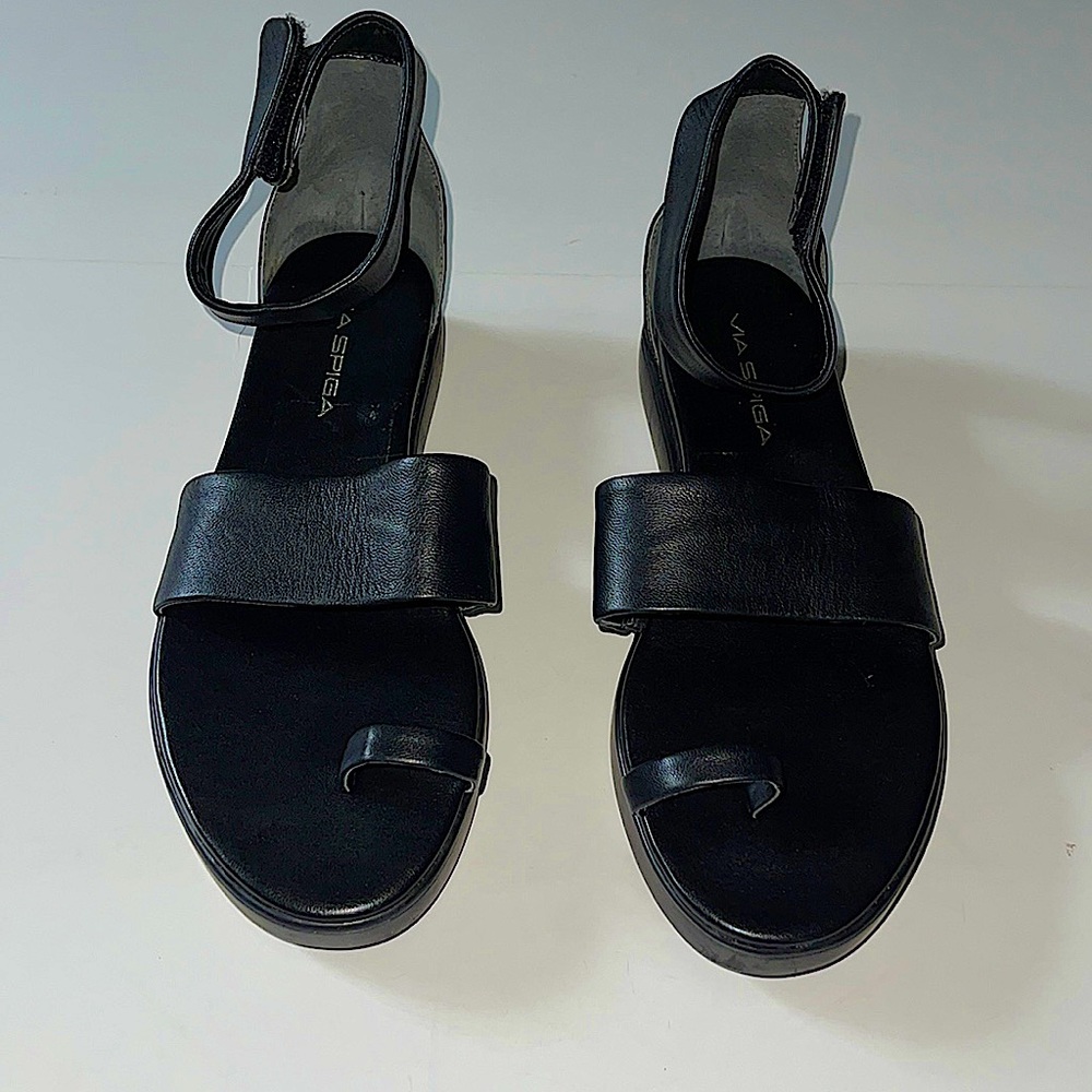 VIA SPIGA BLACK LEATHER VELCRO ANKLE STRAP SANDAL